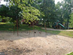 1619 Ripon Place, Alexandria VA 22302