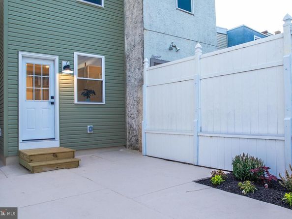 2351 E Hagert Street, Philadelphia PA 19125
