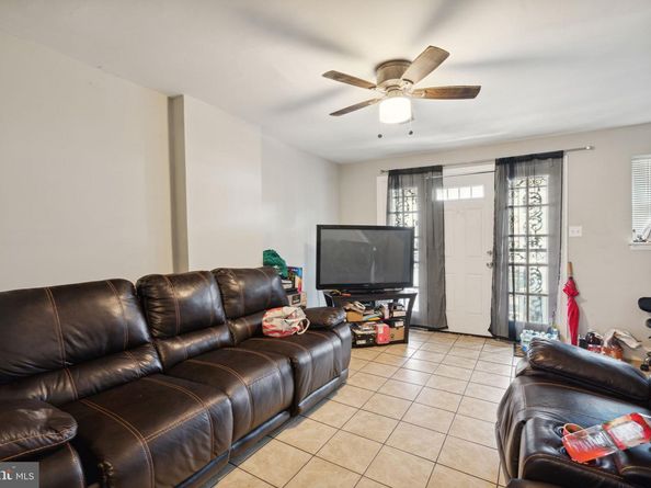 1834 W Rockland Street, Philadelphia PA 19141