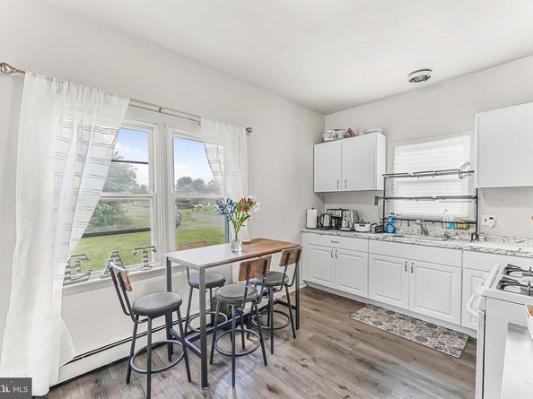 224 Oakdale Avenue, Horsham PA 19044