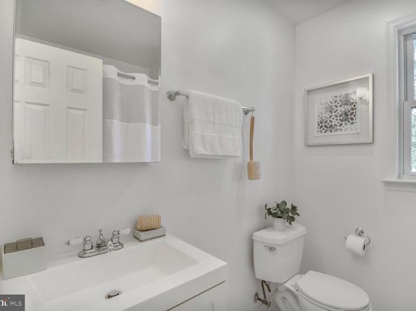 711 N Wakefield Street, Arlington VA 22203