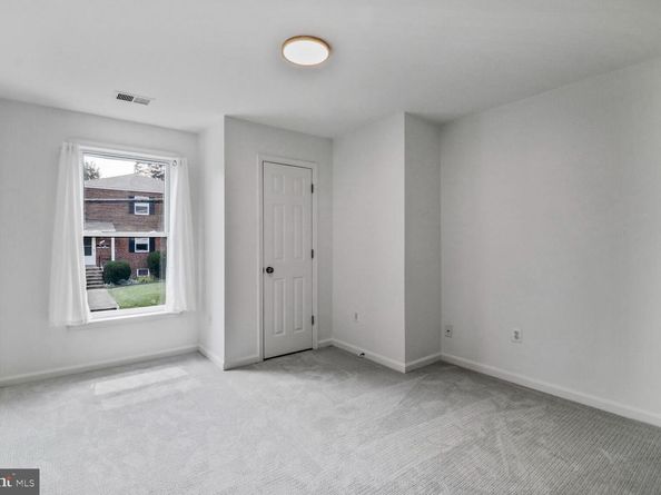 711 N Wakefield Street, Arlington VA 22203