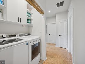 404 Rock Run Circle, Broomall PA 19008