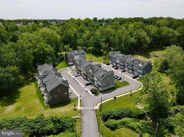 404 Rock Run Circle, Broomall PA 19008