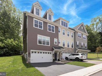 404 Rock Run Circle