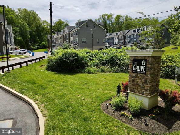 404 Rock Run Circle, Broomall PA 19008