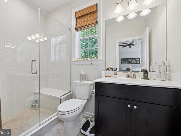404 Rock Run Circle, Broomall PA 19008