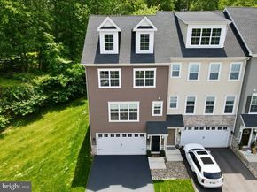 404 Rock Run Circle, Broomall PA 19008