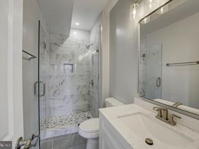 832 19TH Street NE B, Washington DC 20002