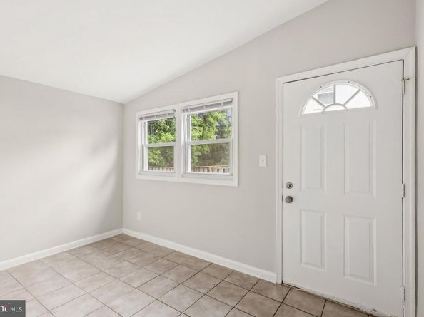 3112 Annandale Road, Falls Church VA 22042