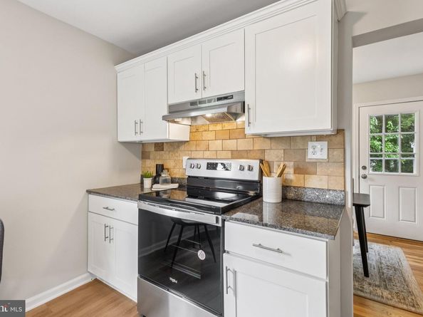 3112 Annandale Road, Falls Church VA 22042