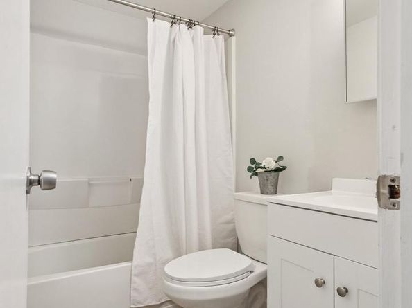 3112 Annandale Road, Falls Church VA 22042