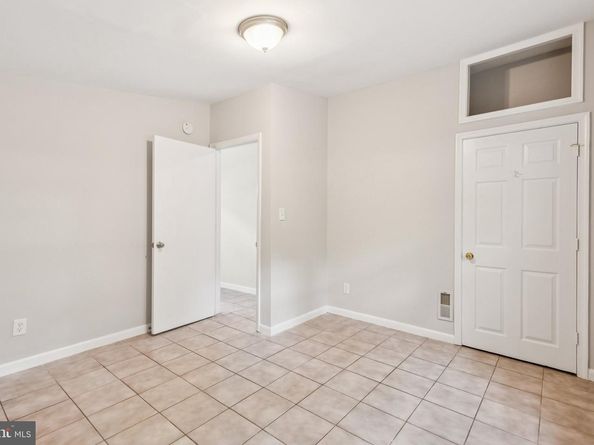 3112 Annandale Road, Falls Church VA 22042