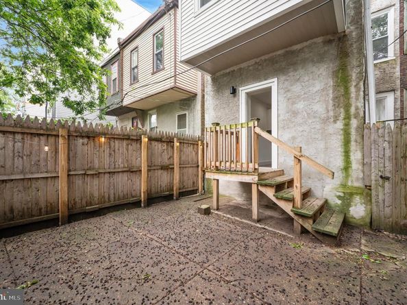 5229 Irving Street, Philadelphia PA 19139