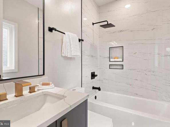 6008 34TH Place NW, Washington DC 20015
