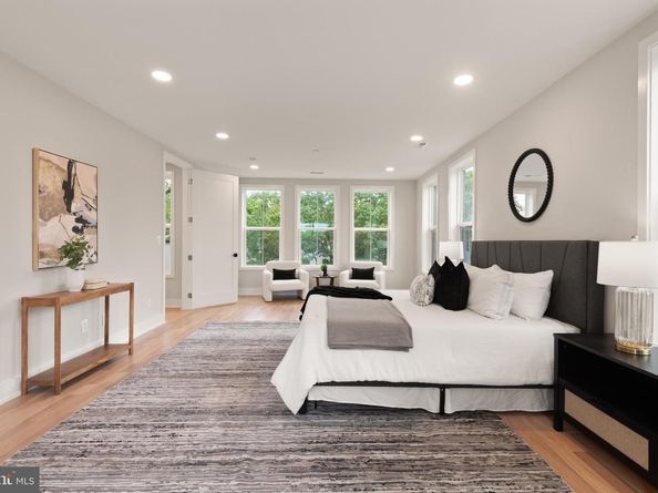 6008 34TH Place NW, Washington DC 20015