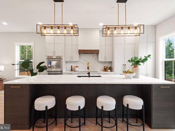 6008 34TH Place NW, Washington DC 20015