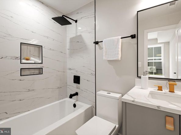 6008 34TH Place NW, Washington DC 20015
