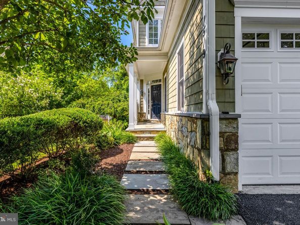 1519 Pathfinder Lane, Mclean VA 22101