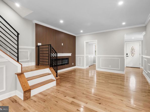 56 E Tulpehocken Street, Philadelphia PA 19144