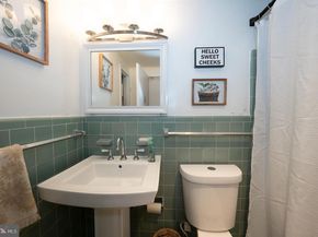 7900 Old York Road 704B, Elkins Park PA 19027