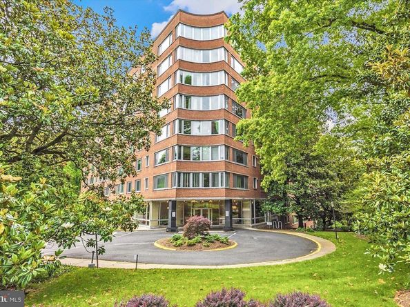 4200 Cathedral Avenue NW 1112, Washington DC 20016