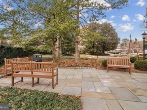 4200 Cathedral Avenue NW 1112, Washington DC 20016
