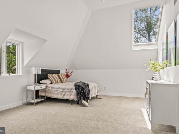 1100 Green Valley Road, Bryn Mawr PA 19010