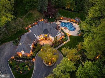 1100 Green Valley Road