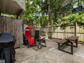 2429 N 10TH Street, Philadelphia PA 19133