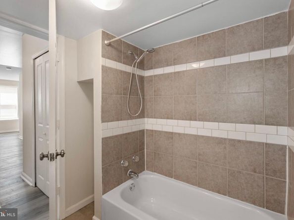 2429 N 10TH Street, Philadelphia PA 19133