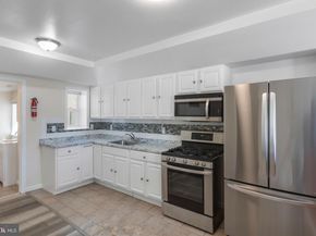 2429 N 10TH Street, Philadelphia PA 19133