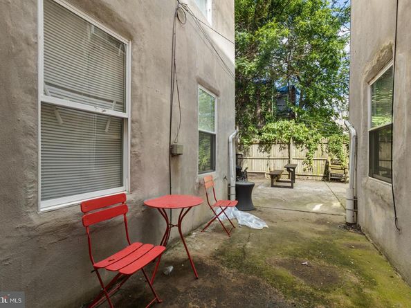 2429 N 10TH Street, Philadelphia PA 19133