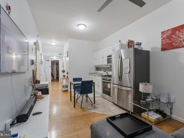 2429 N 10TH Street, Philadelphia PA 19133