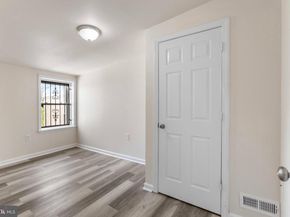 2429 N 10TH Street, Philadelphia PA 19133