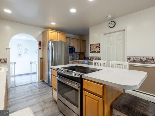 314 Railroad Avenue, Bristol PA 19007
