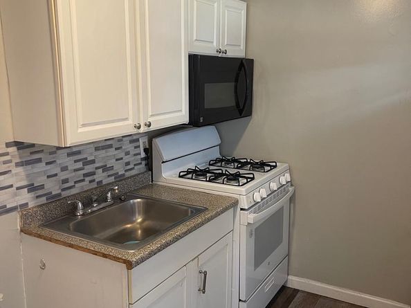 327 Winton Street, Philadelphia PA 19148