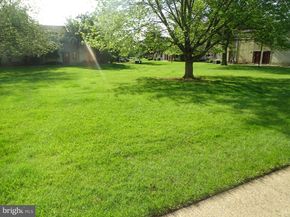 4902 Oxford Court, Bensalem PA 19020
