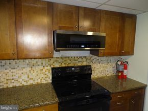 4902 Oxford Court, Bensalem PA 19020