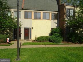 4902 Oxford Court, Bensalem PA 19020