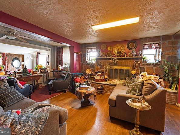 1569 Prospect Avenue, Willow Grove PA 19090