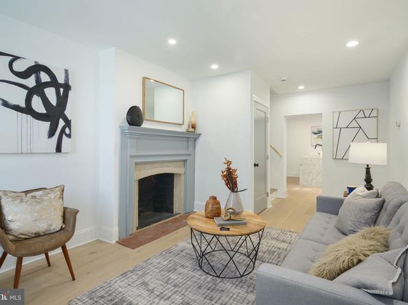 758 S Front Street, Philadelphia PA 19147