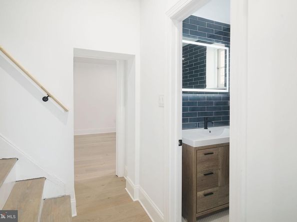 758 S Front Street, Philadelphia PA 19147
