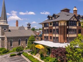 1052 Eagle Road, Wayne PA 19087