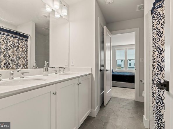407 E Chestnut Way, King Of Prussia PA 19406
