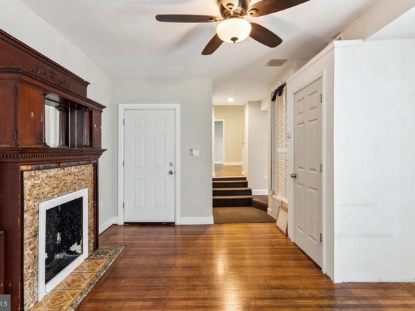 3813 Baring Street, Philadelphia PA 19104