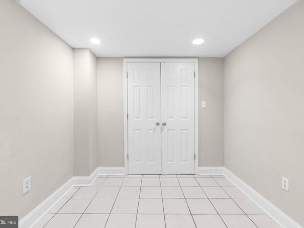 521 Foxhall Place SE, Washington DC 20032