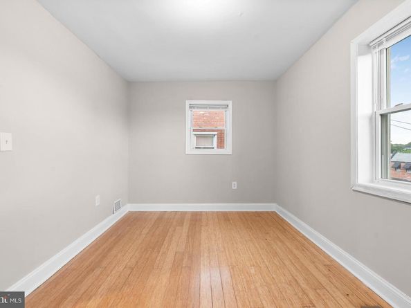 521 Foxhall Place SE, Washington DC 20032