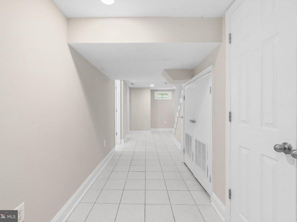 521 Foxhall Place SE, Washington DC 20032