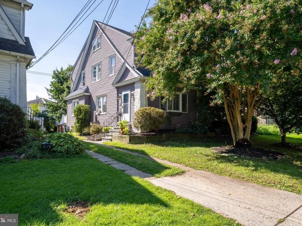 92 W Plumstead Avenue, Lansdowne PA 19050